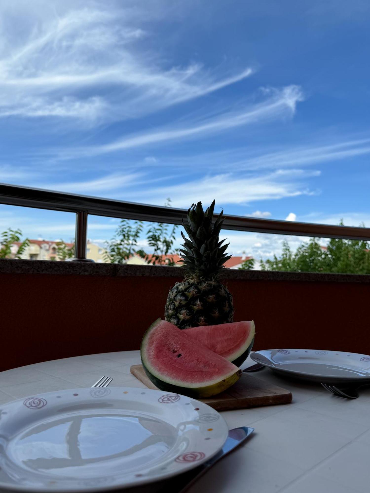 Melon *